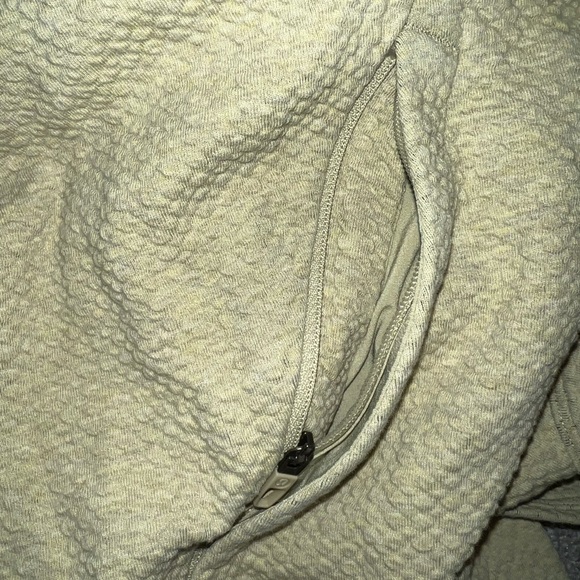 lululemon athletica Men's Sage Sweater - Picture 4 of 5